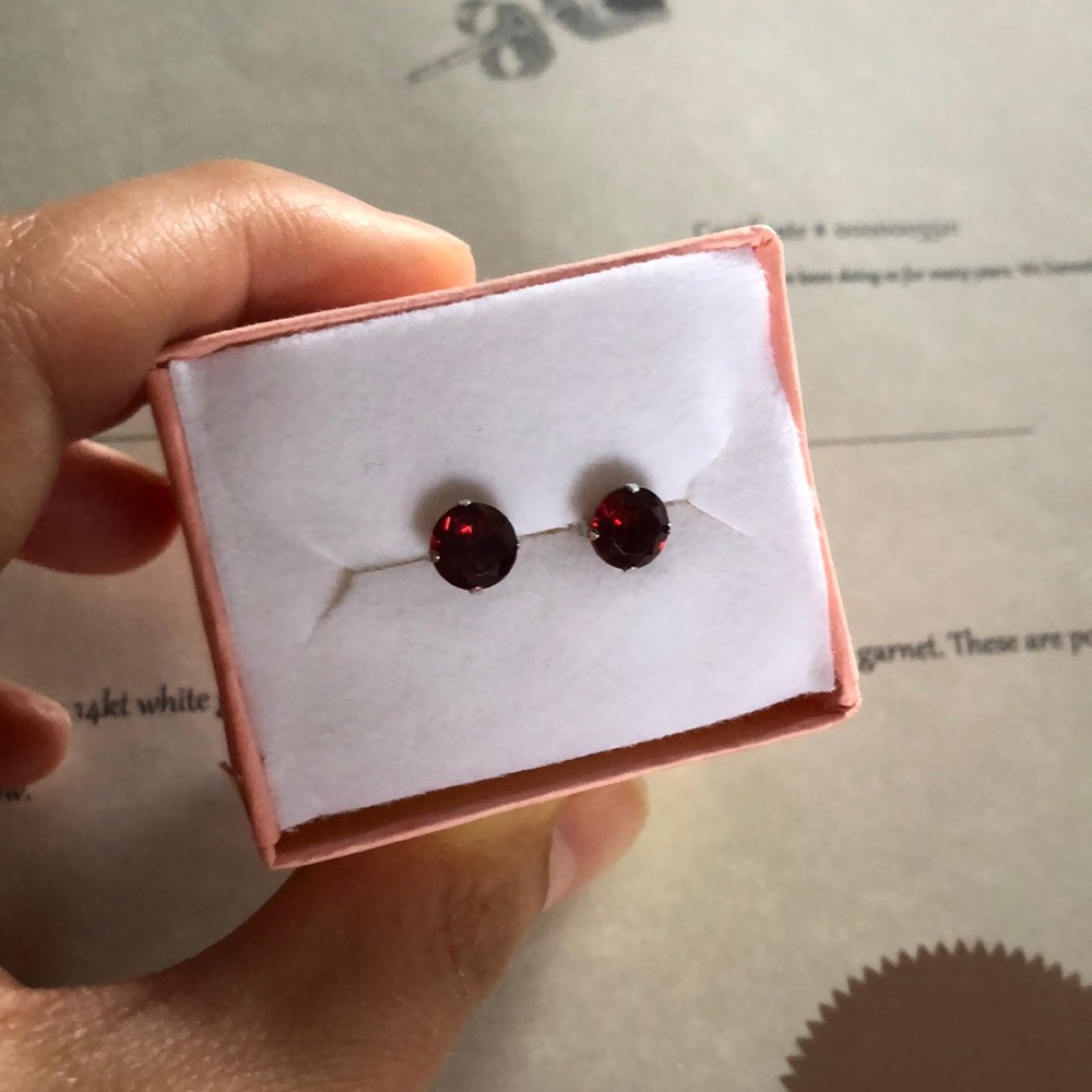 New 14K White Gold Garnet Studs - Picture 1 of 6